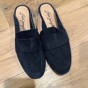 Free People Black Textured Slip-On Mules